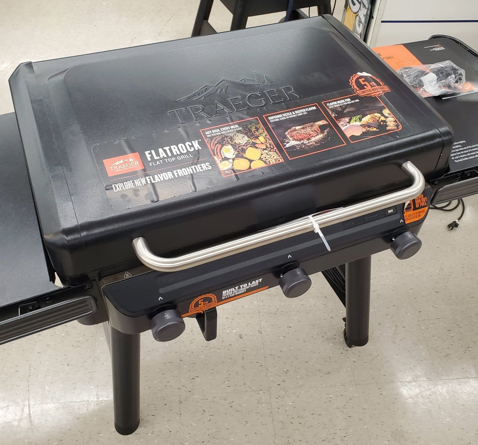 Outlet Traeger Flat Top Grill Flatrock™ Griddle - Image 3